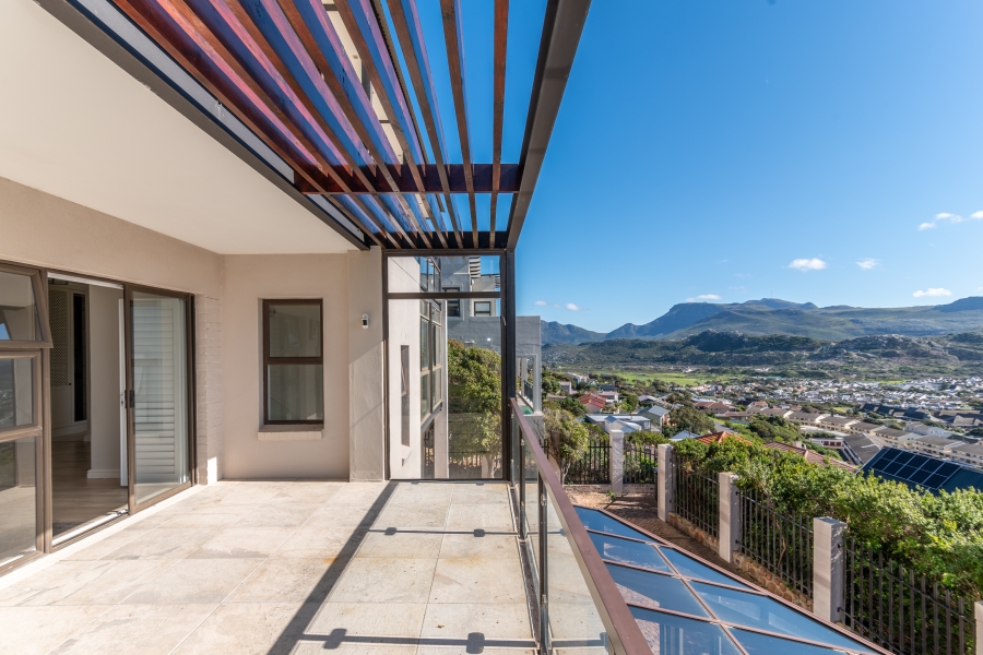 4 Bedroom Property for Sale in Fish Hoek Western Cape